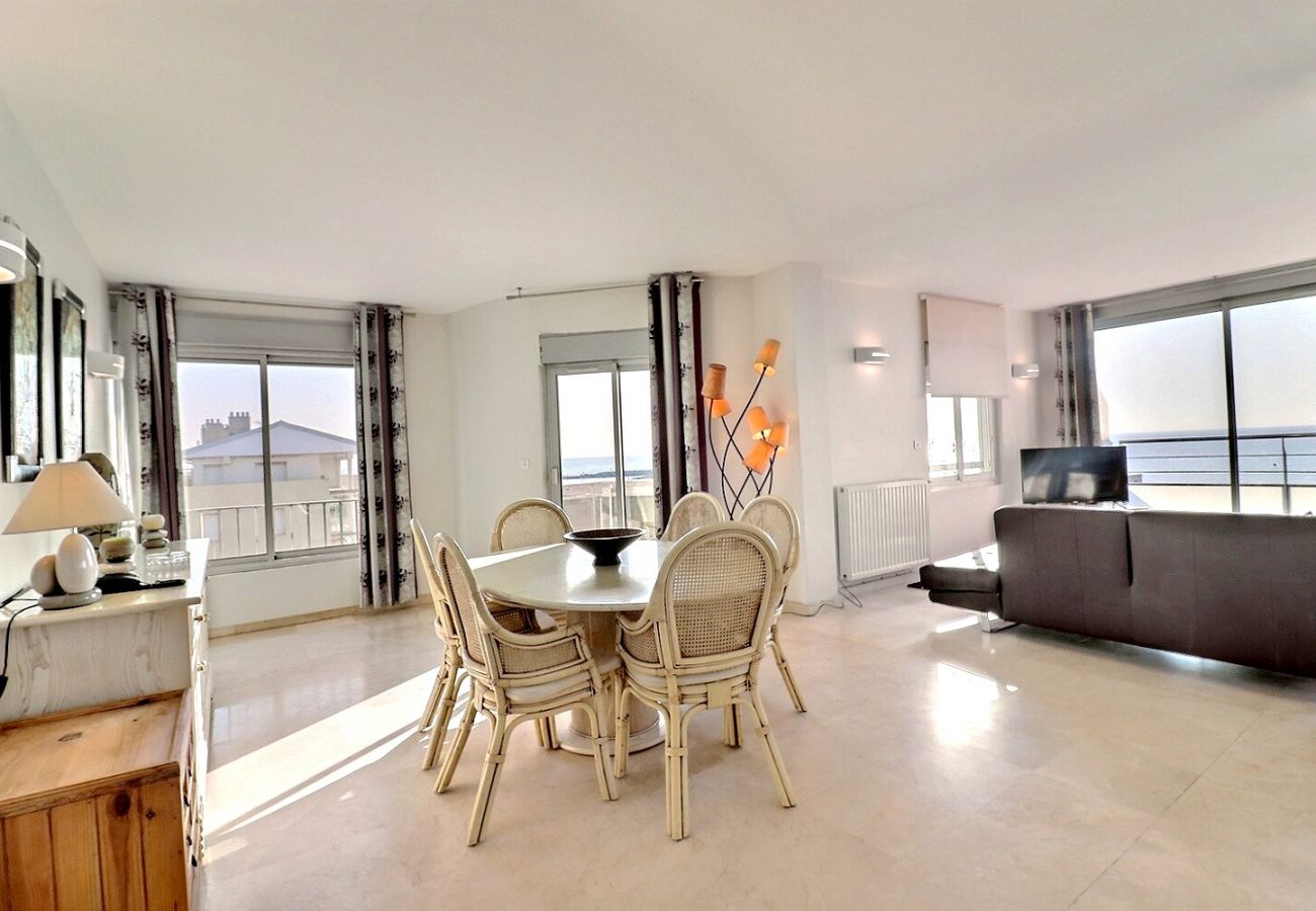 Appartement à Valras-Plage - Magnifique appartement en front de mer, idéal pour 6 personnes (ref 330444)