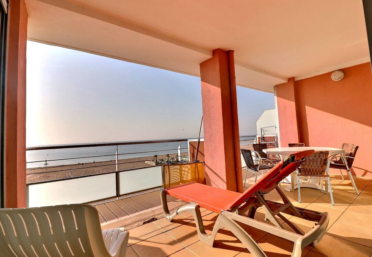 Appartement à Valras-Plage - Magnifique appartement en front de mer, idéal pour 6 personnes (ref 330444)