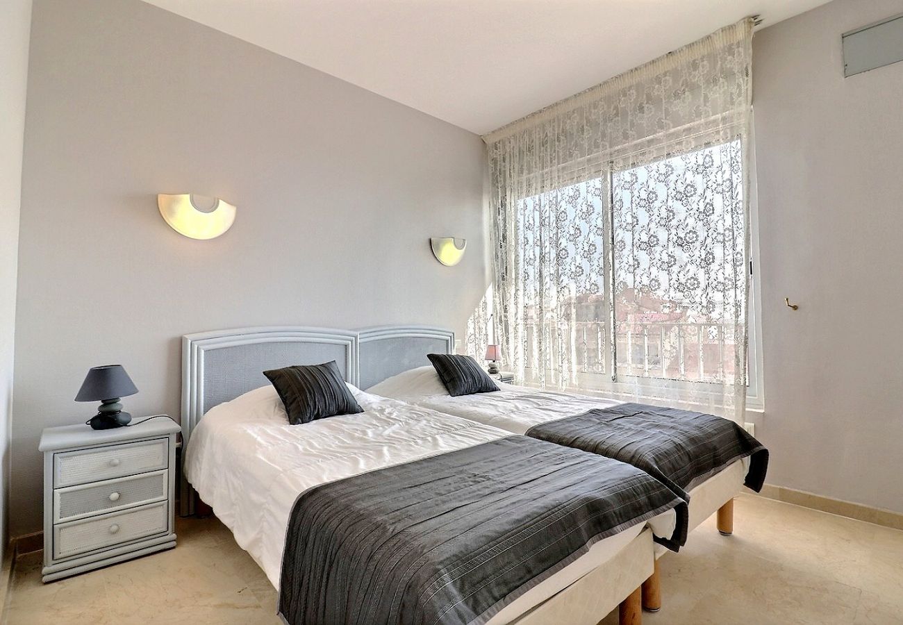 Appartement à Valras-Plage - Magnifique appartement en front de mer, idéal pour 6 personnes (ref 330444)
