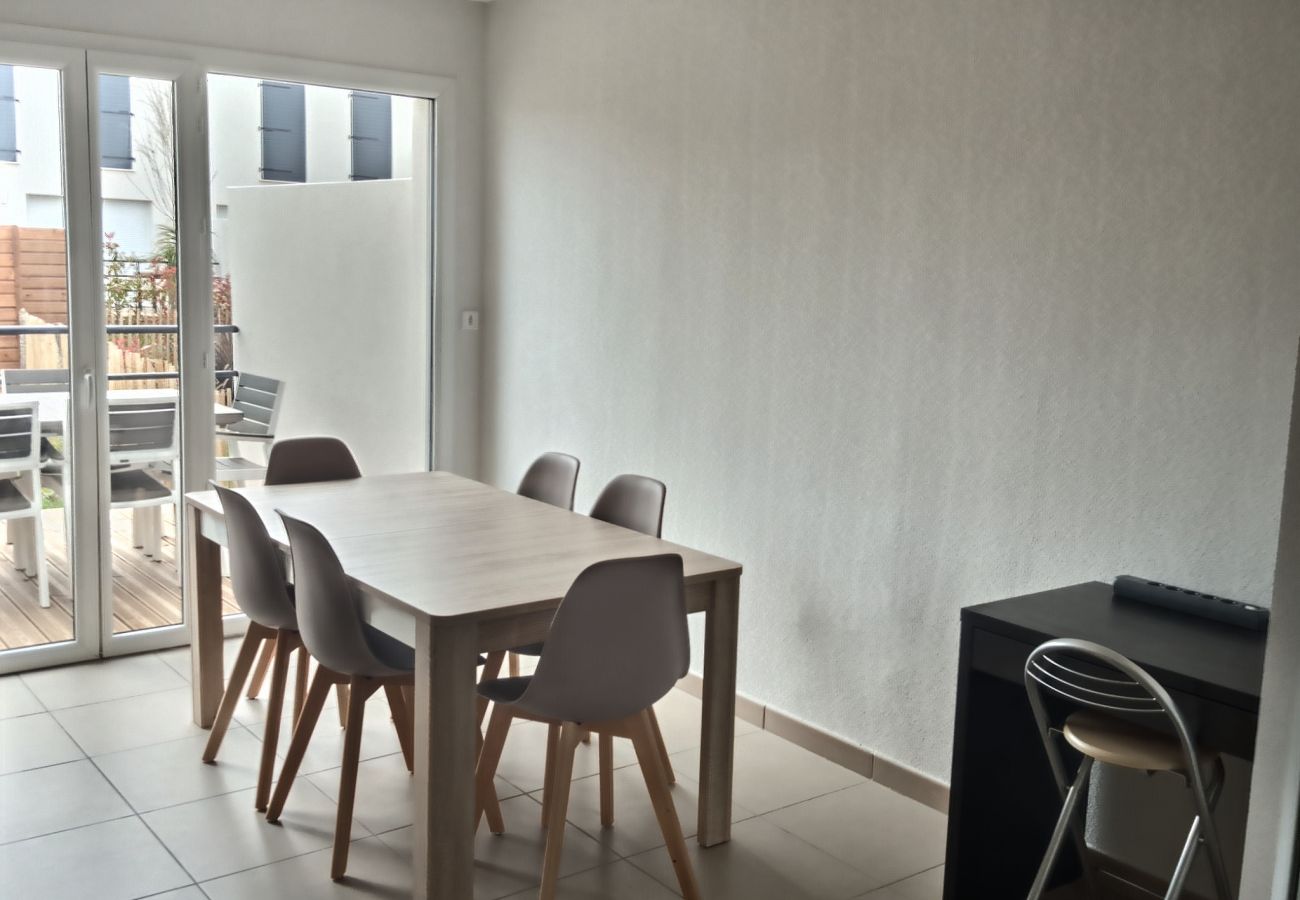 Maison à Sérignan - VILLA BIANCA  - A 500m de la plage, pavillon confortable 6 personnes dans résidence sécurisée (ref 336039)
