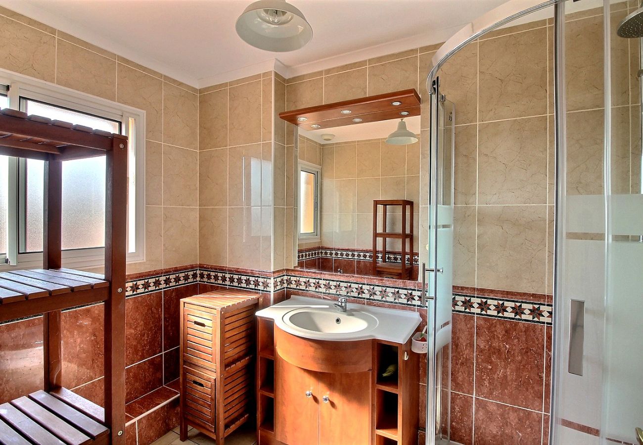 Maison à Valras-Plage - LES JARDINS DU LAMPARO - Spacieuse maison pour 6 personnes, proche mer et commerces (ref 337015)