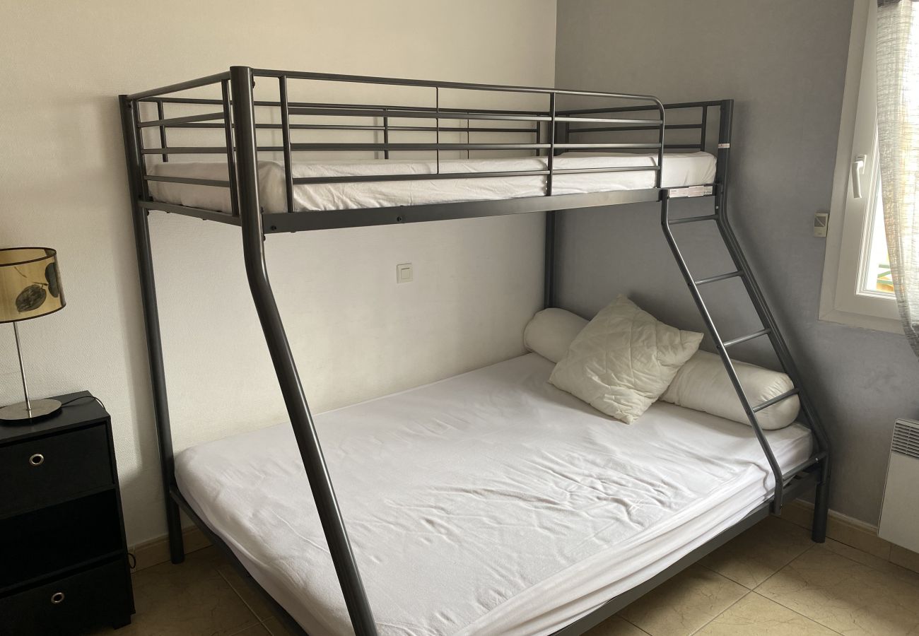 Maison à Valras-Plage - LES JARDINS DU LAMPARO - Spacieuse maison pour 6 personnes, proche mer et commerces (ref 337015)