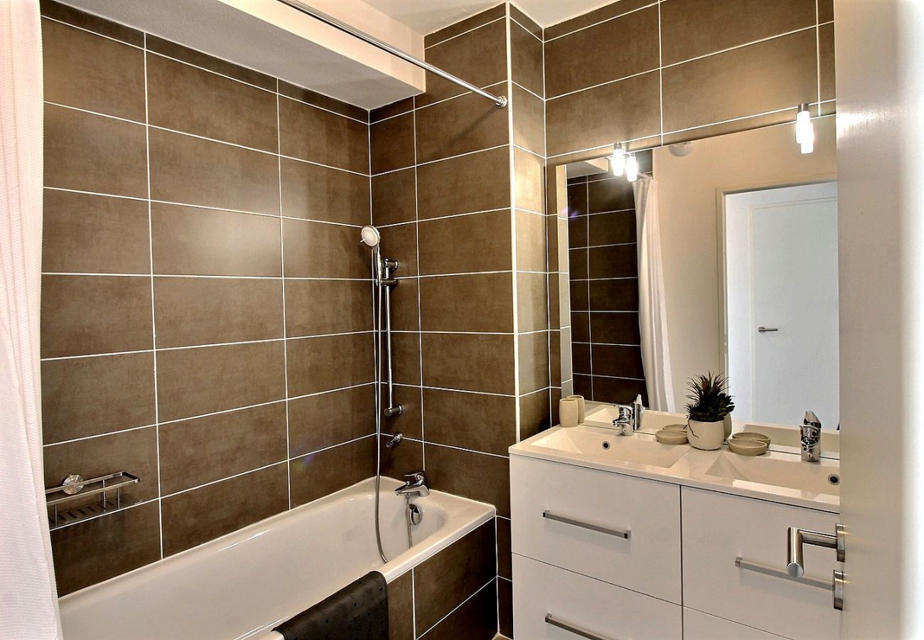 Appartement à Sérignan - Appartement spacieux pour 4 pers + bébé à 500m de la mer (ref 337687)