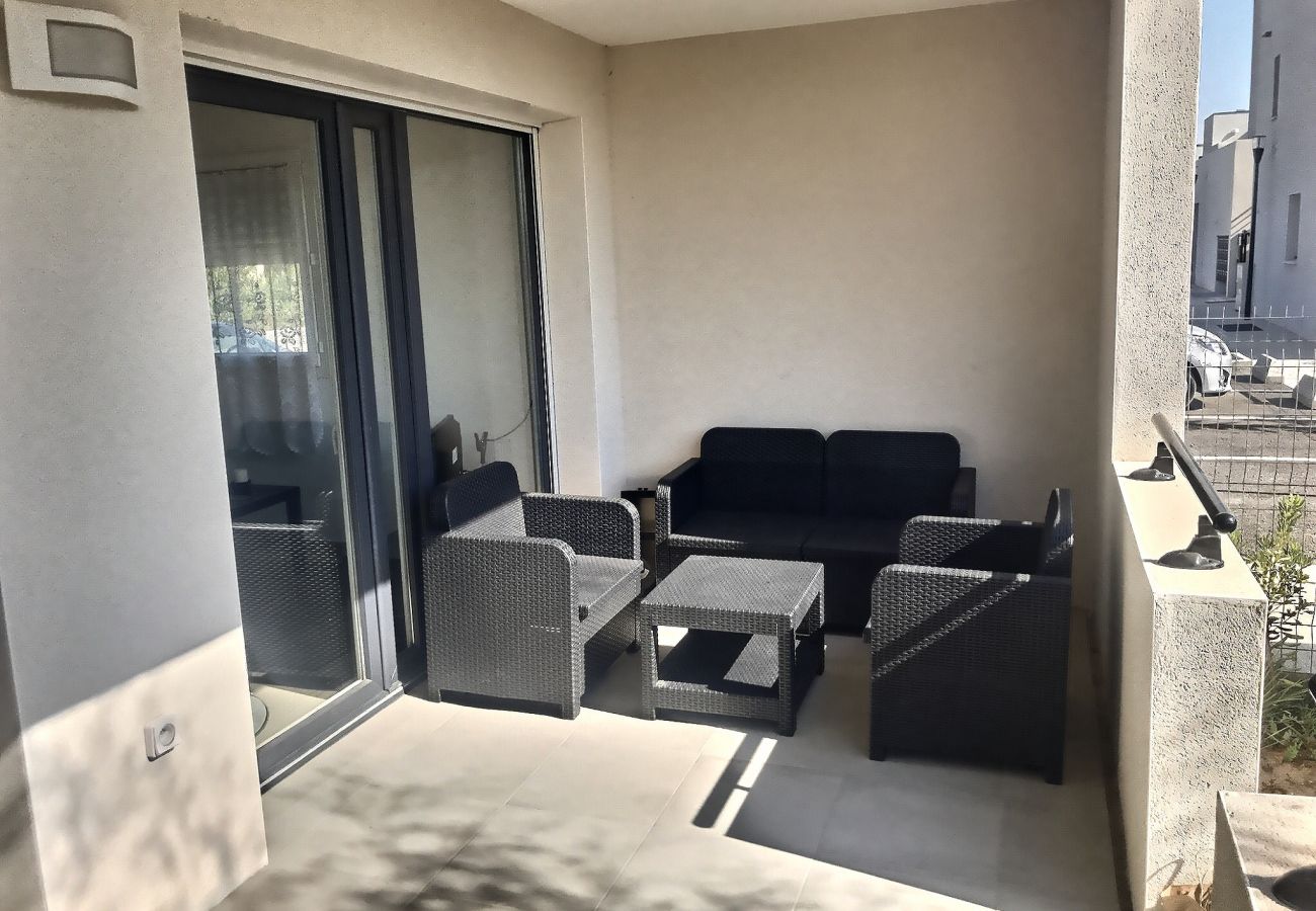 Appartement à Sérignan - A 500m de la mer Appartement confortable pour 4 personnes avec terrasse et jardin (REF 337808)