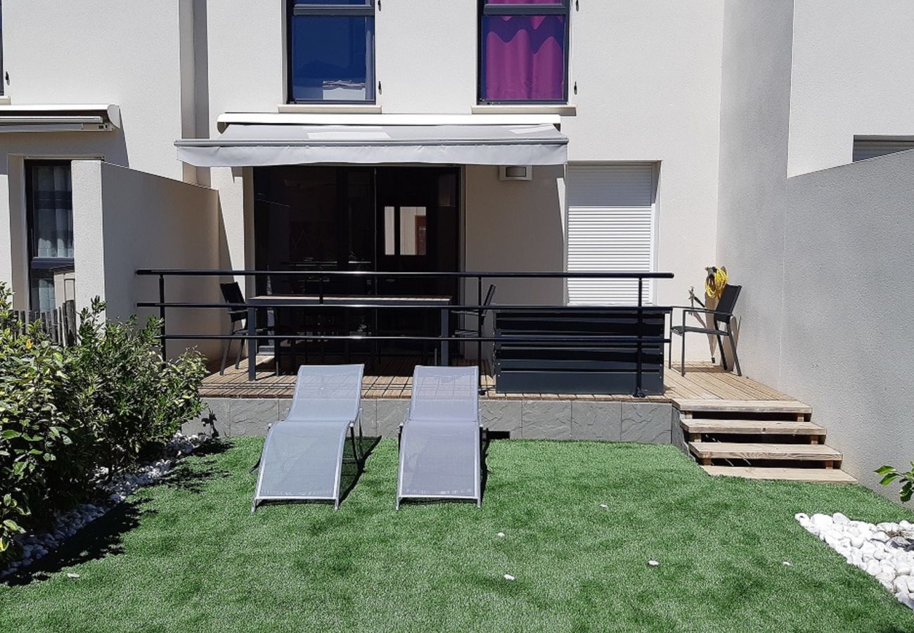 Villa à Sérignan - VILLA BIANCA - Confortable villa climatisée avec terrasse dans une résidence sécurisée pour 8 personnes (ref 337842)