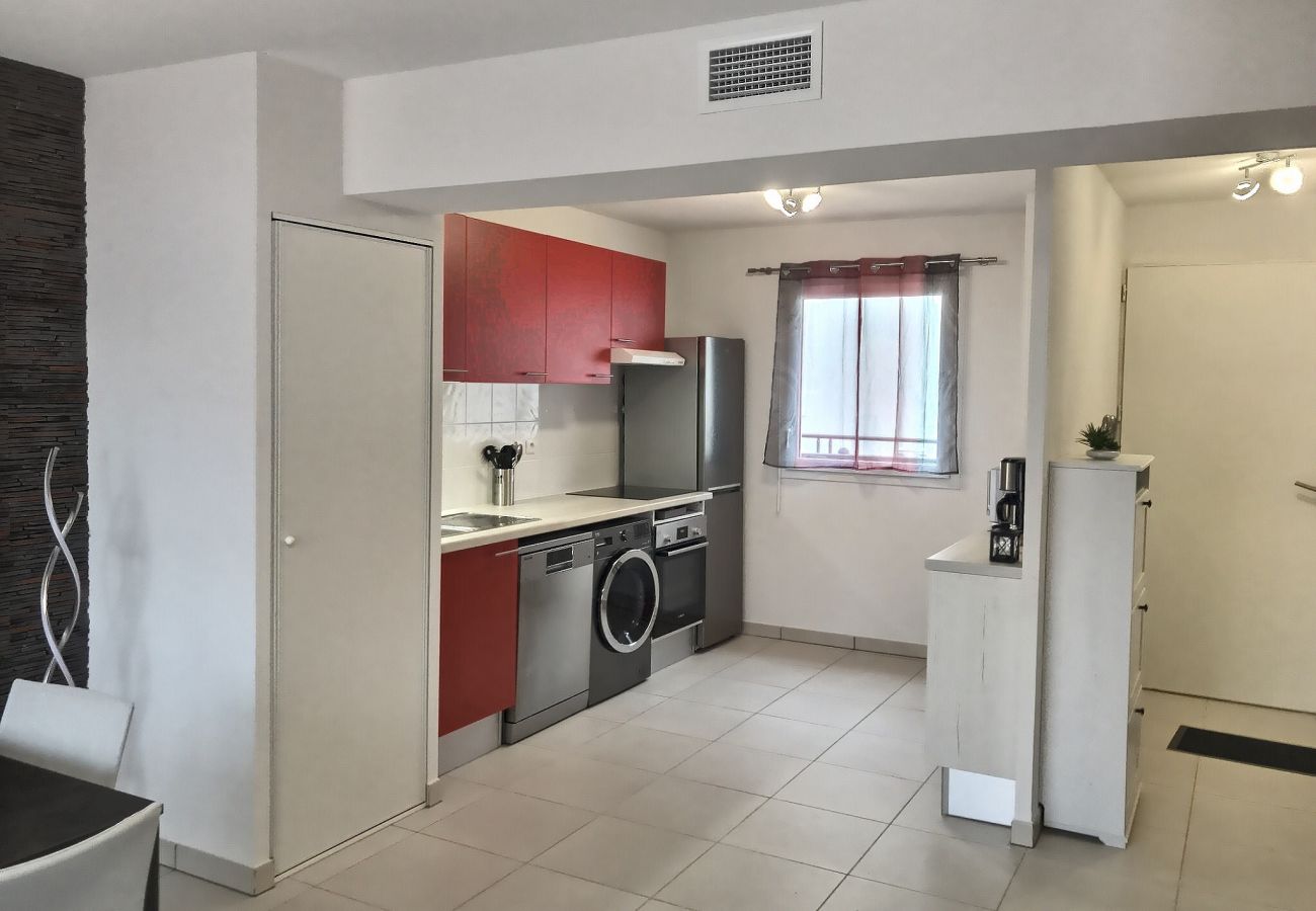 Villa à Sérignan - VILLA BIANCA - Confortable villa climatisée avec terrasse dans une résidence sécurisée pour 8 personnes (ref 337842)