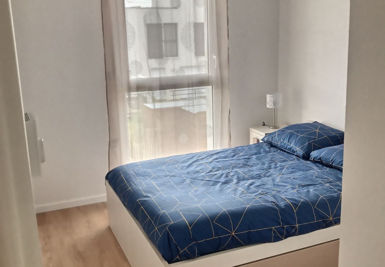 Villa à Sérignan - VILLA BIANCA - Confortable villa climatisée avec terrasse dans une résidence sécurisée pour 8 personnes (ref 337842)