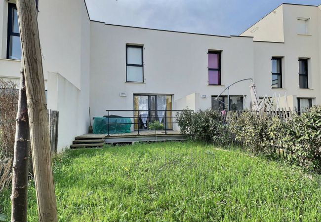 villa à Sérignan - Villa moderne avec 2 chambres dans une résidence à 500m de la plage (ref 338034)