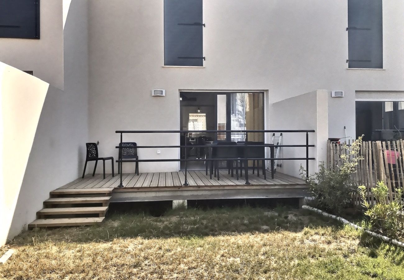 Villa à Sérignan - VILLA BIANCA - Villa moderne avec 2 chambres dans une résidence à 500m de la plage (ref 338034)