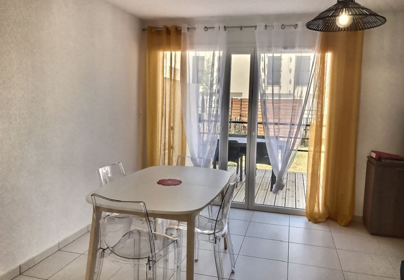 Villa à Sérignan - VILLA BIANCA - Villa moderne avec 2 chambres dans une résidence à 500m de la plage (ref 338034)