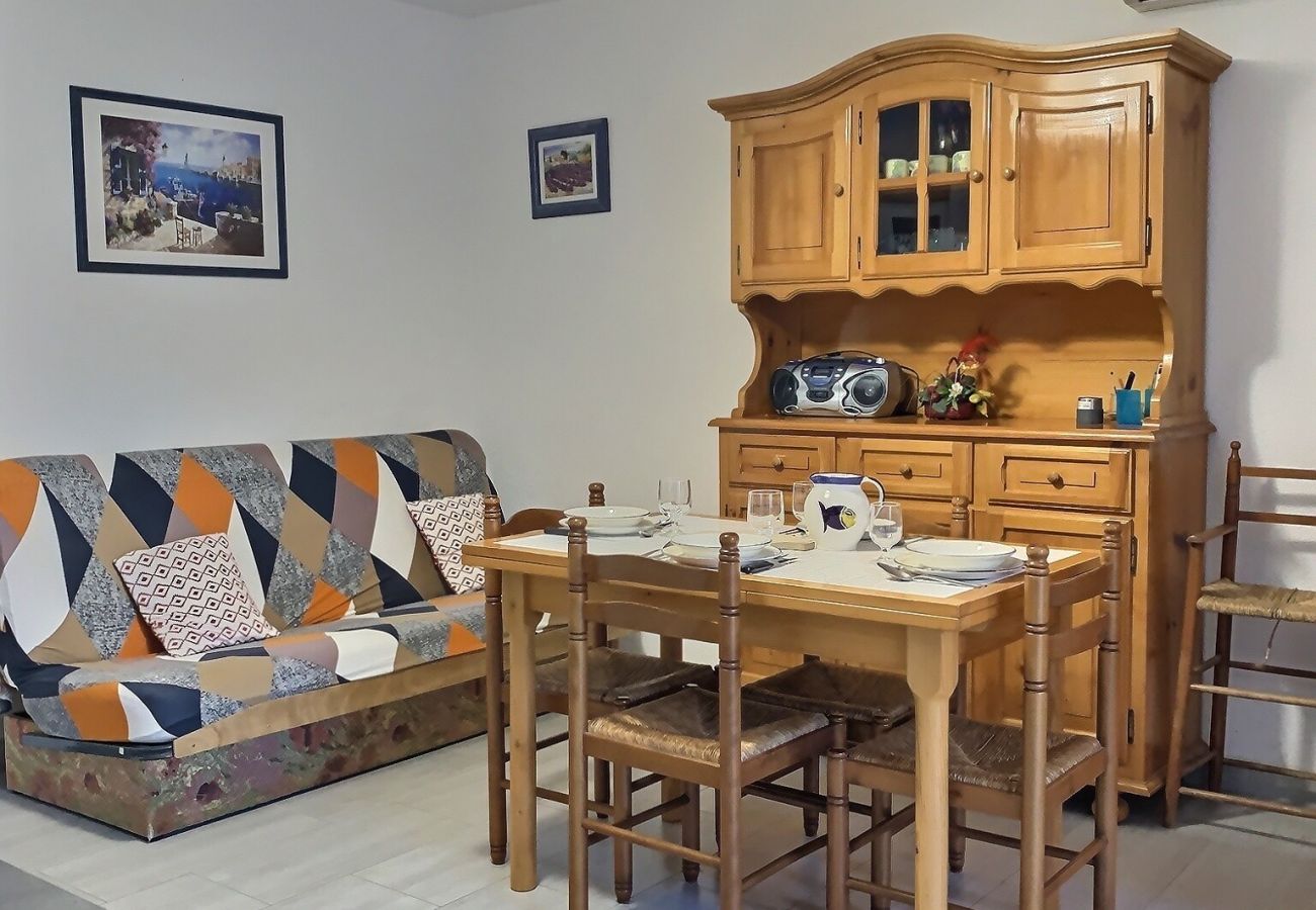 Appartement à Valras-Plage - Confortable appartement avec terrasse à 650m de la plage (ref 342742)