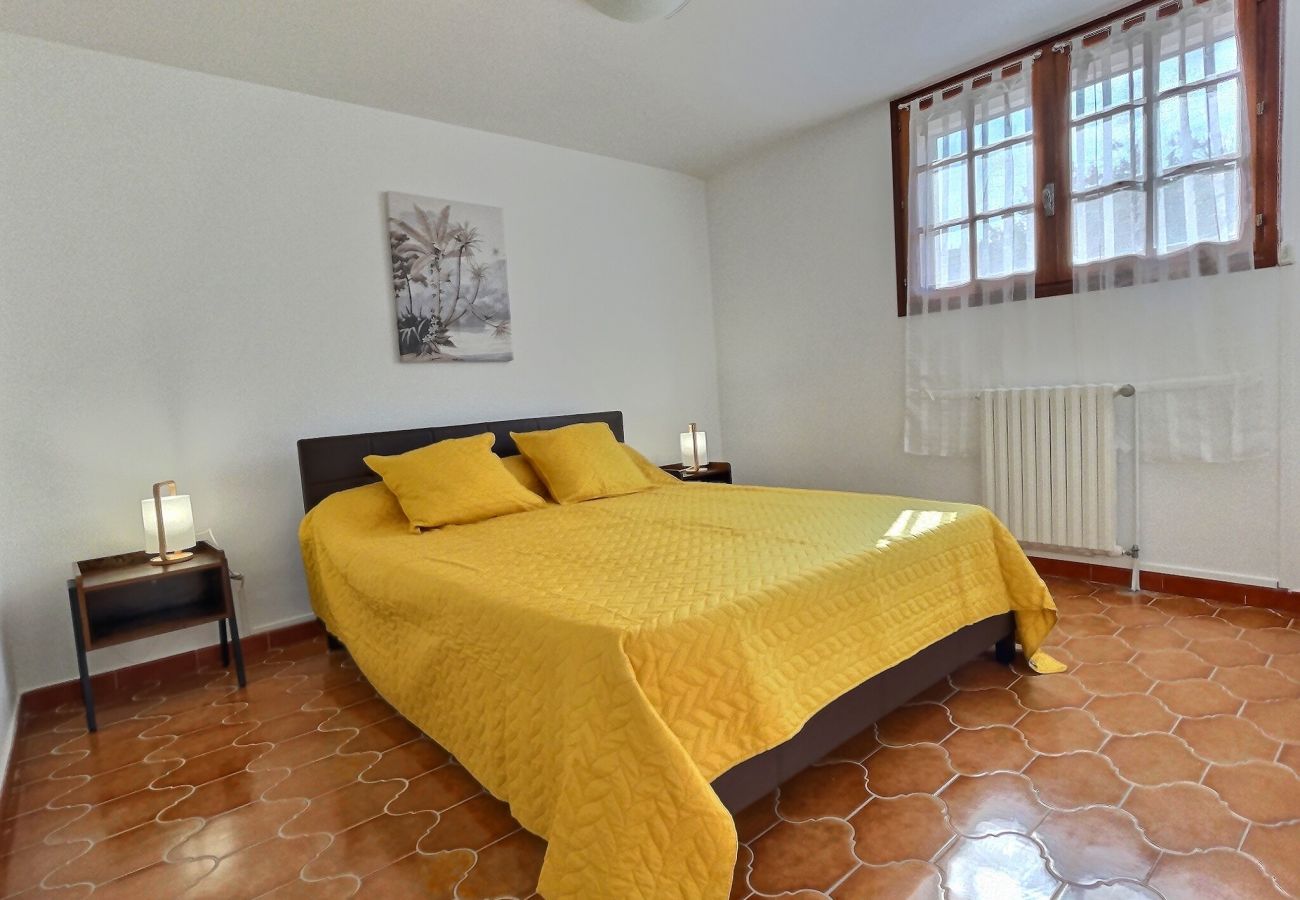 Maison à Beziers - Splendide maison pour 10 personnes avec piscine privée et grands espaces (ref 350914)
