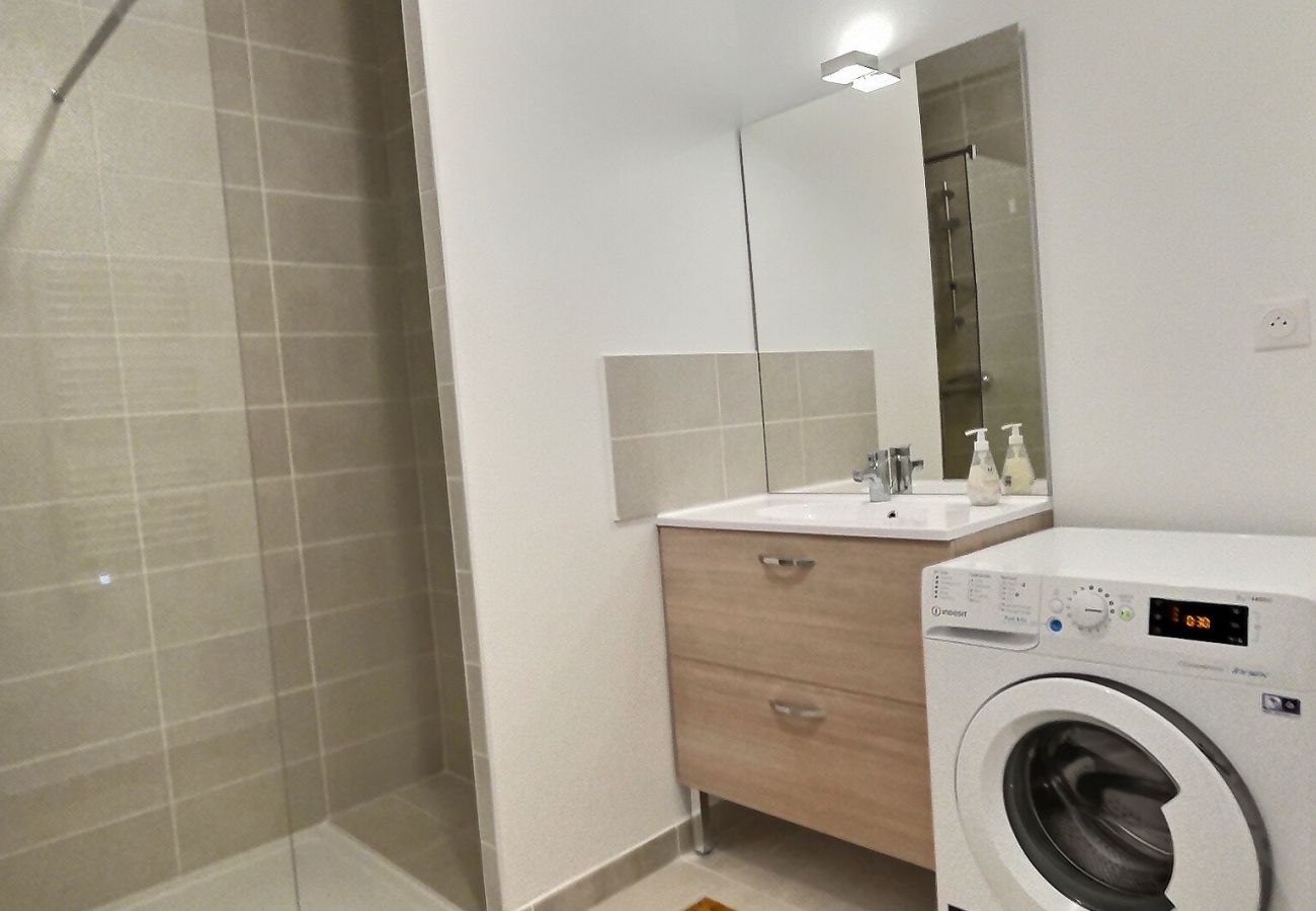 Appartement à Sérignan - LOGGIA VERDE -Appartement spacieux et lumineux dans une résidence à 450m de la mer. (ref 351177)