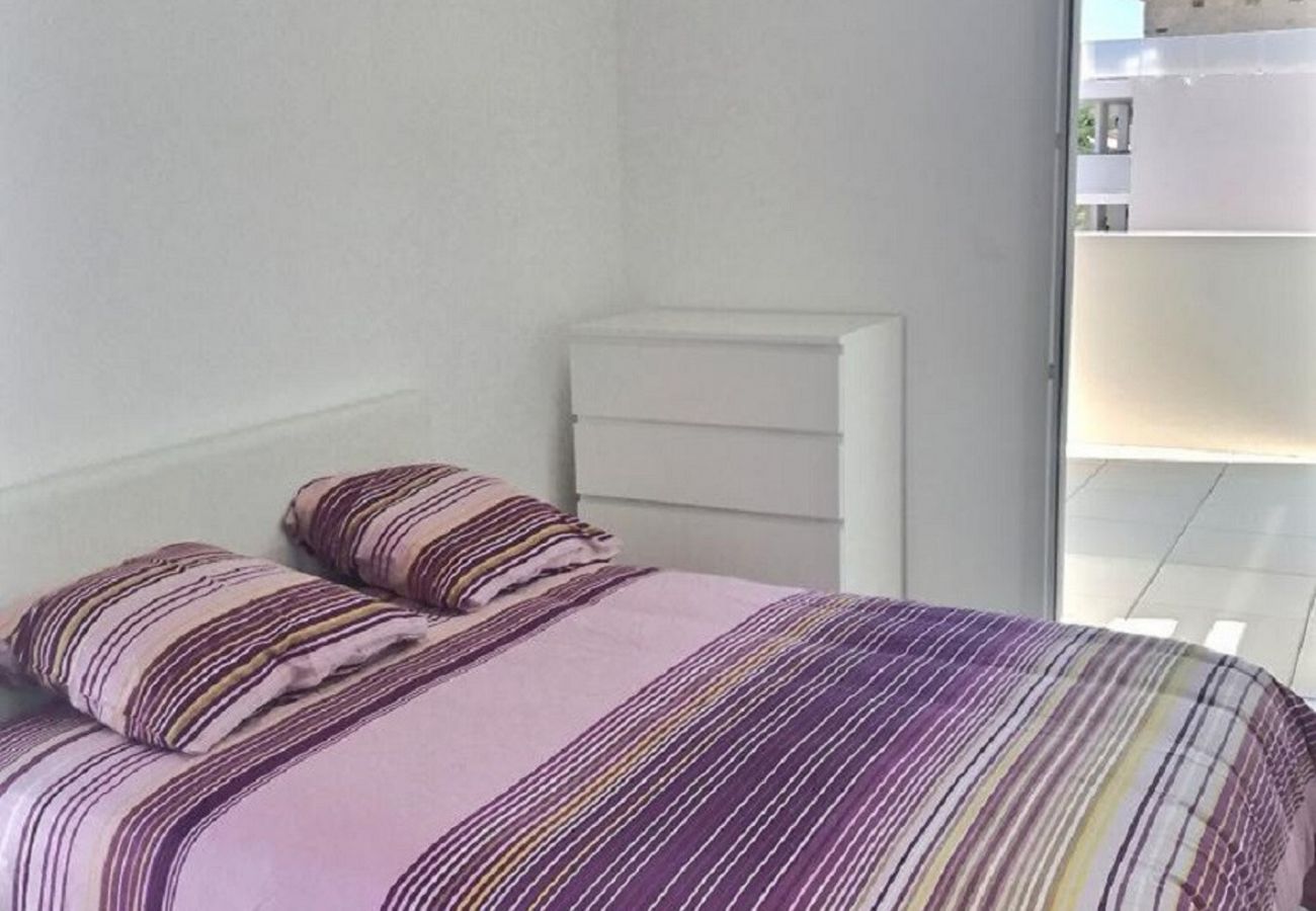 Appartement à Sérignan - A 450m de la mer Coquet appartement avec terrasse (ref 353783)