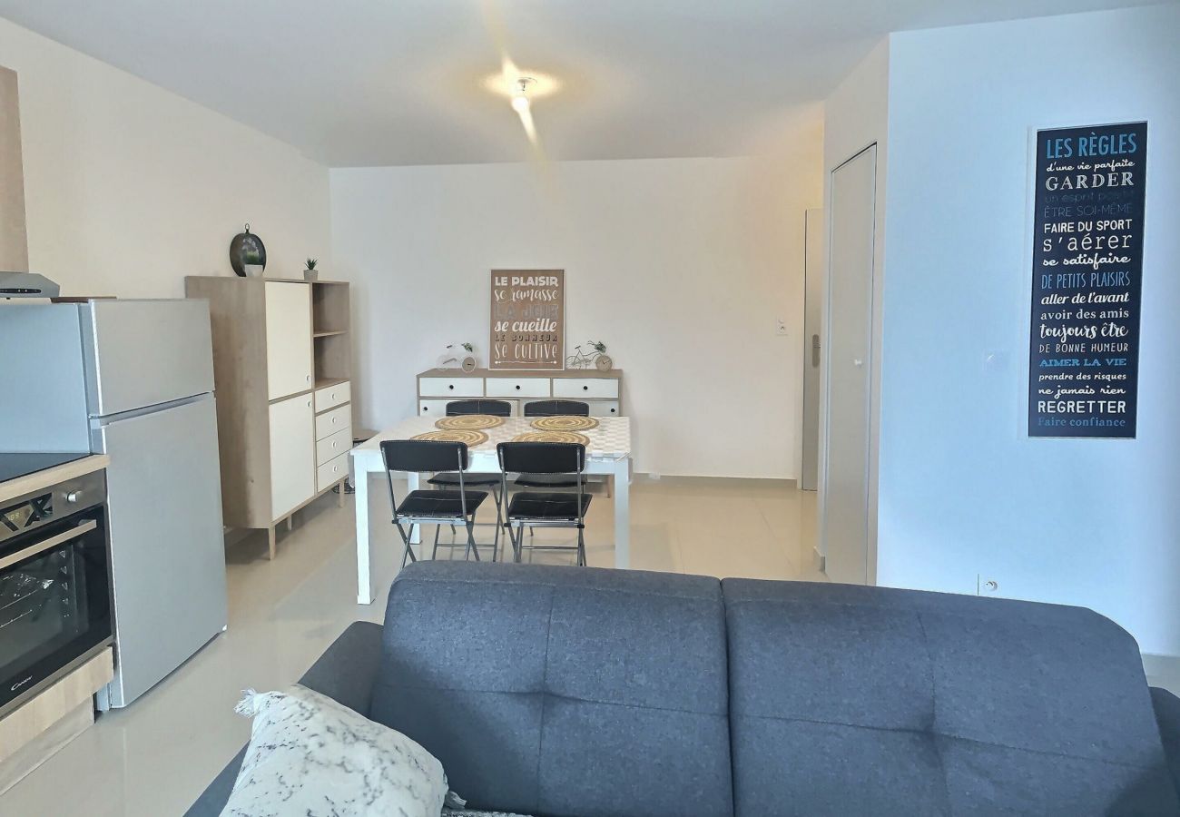 Appartement à Vias - Agréable appartement pour 4 personnes à 150m de la plage (ref 380091)