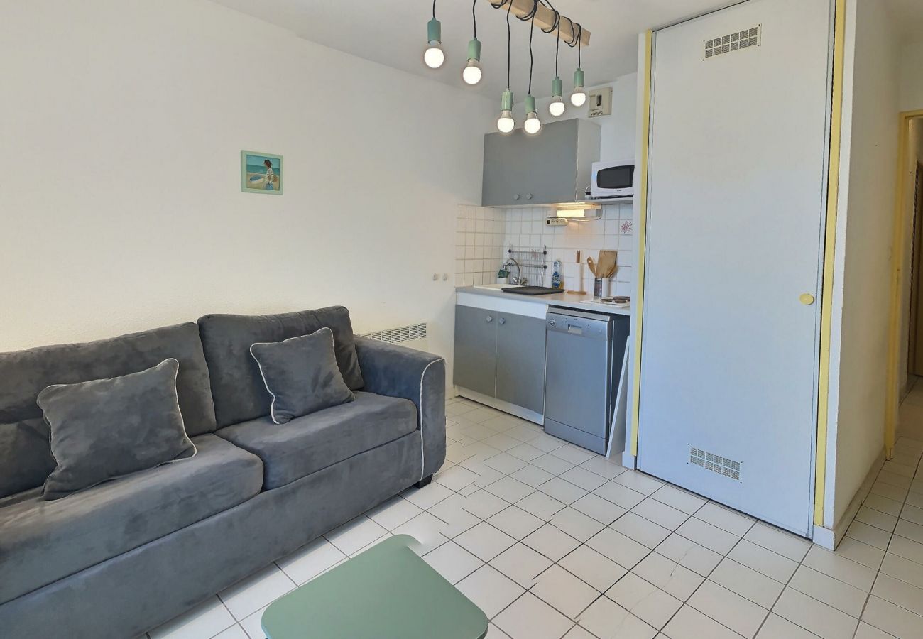 Appartement à Valras-Plage - A 50m de la mer, coquet appartement pour 4 personnes (ref 387572 )