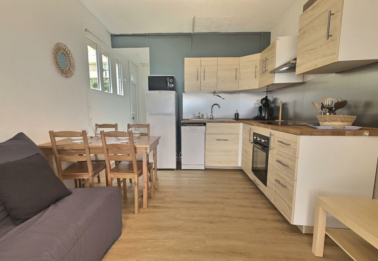 Appartement à Valras-Plage - FACE A LA MER : Coquet appartement pour 4 personnes (ref 388053)