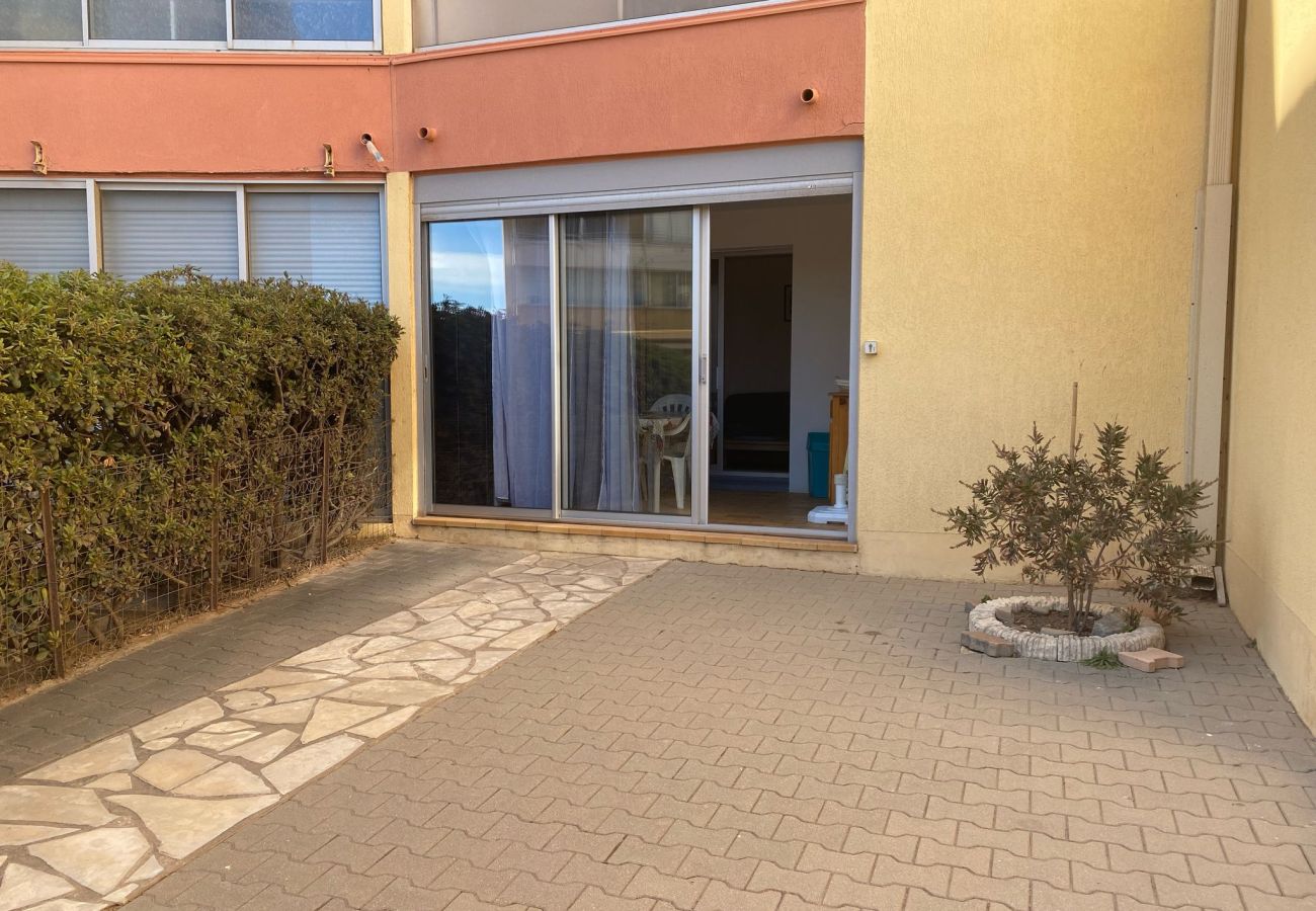 Appartement à Valras-Plage - EVASION MARINE - Appartement pour 4 personnes à 50m de la plage (ref 409979)