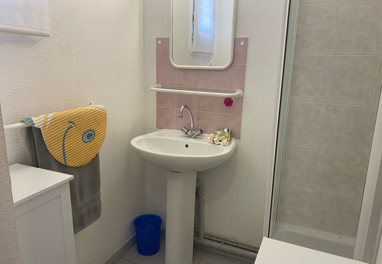 Appartement à Valras-Plage - EVASION MARINE - Appartement pour 4 personnes à 50m de la plage (ref 409979)