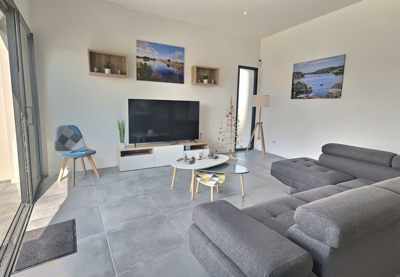 Maison à Sérignan - Agréable villa avec piscine privée et garage (ref 419747)