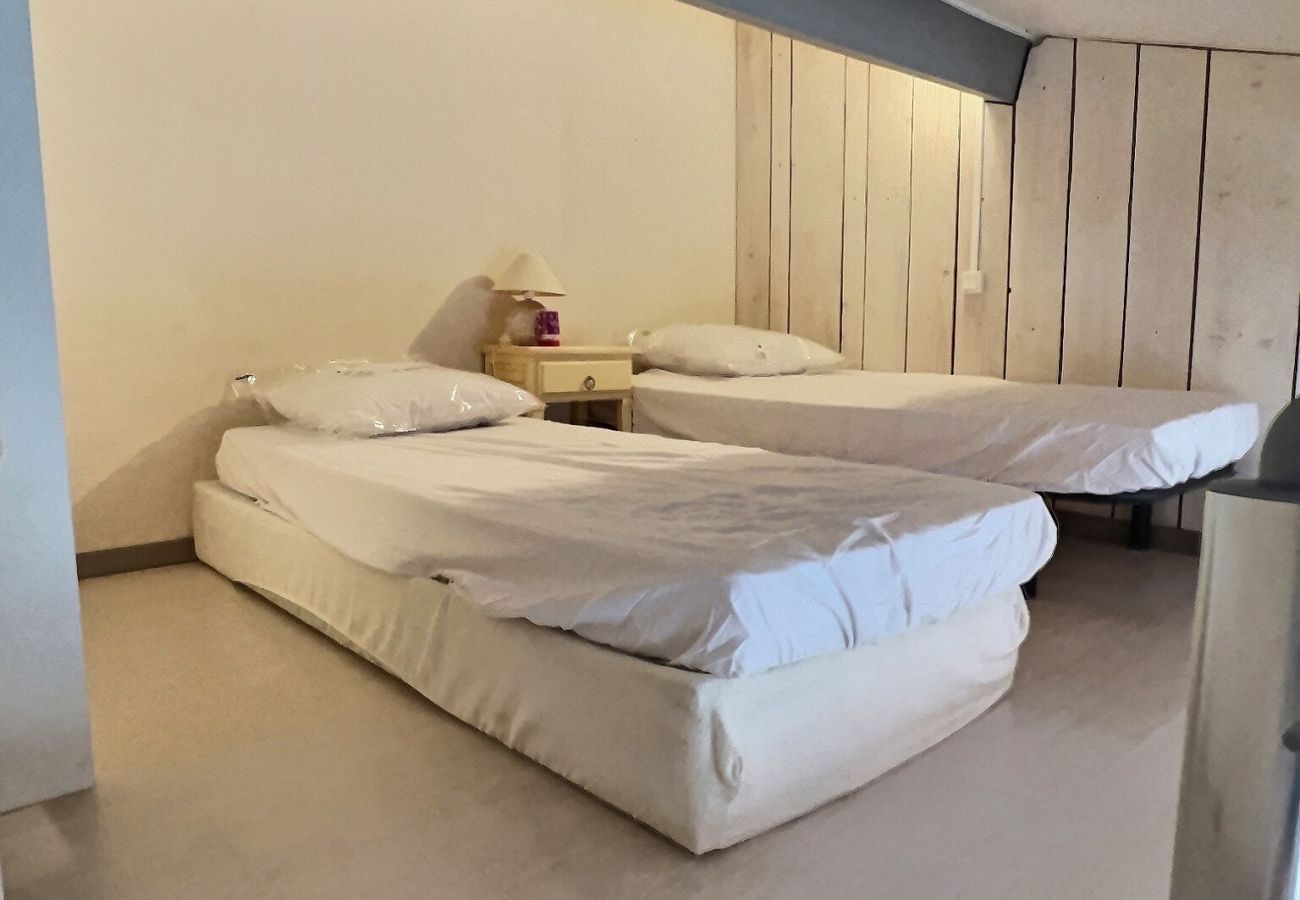 Appartement à Valras-Plage - Studio climatisé à 150m de la mer (ref : 421433)