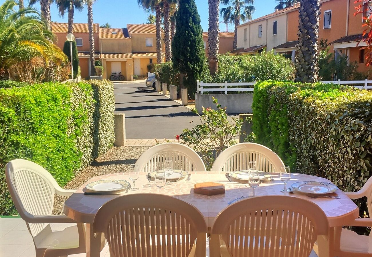 Maison mitoyenne à Valras-Plage - CLOS DE CANTO RANO - Pavillon pour 4 personnes dans une résidence sécurisée avec piscine (ref : 425084)
