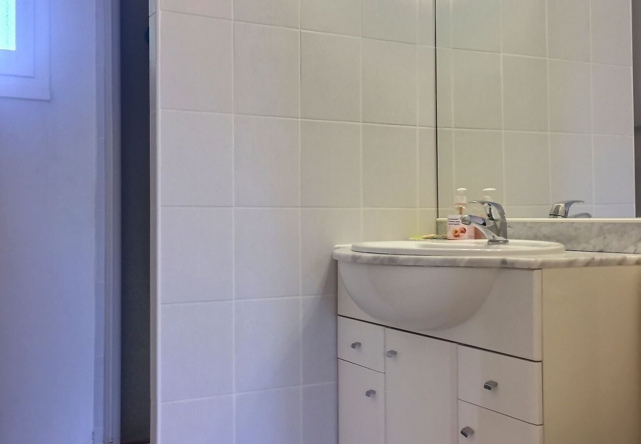 Maison mitoyenne à Valras-Plage - CLOS DE CANTO RANO - Pavillon pour 4 personnes dans une résidence sécurisée avec piscine (ref : 425084)