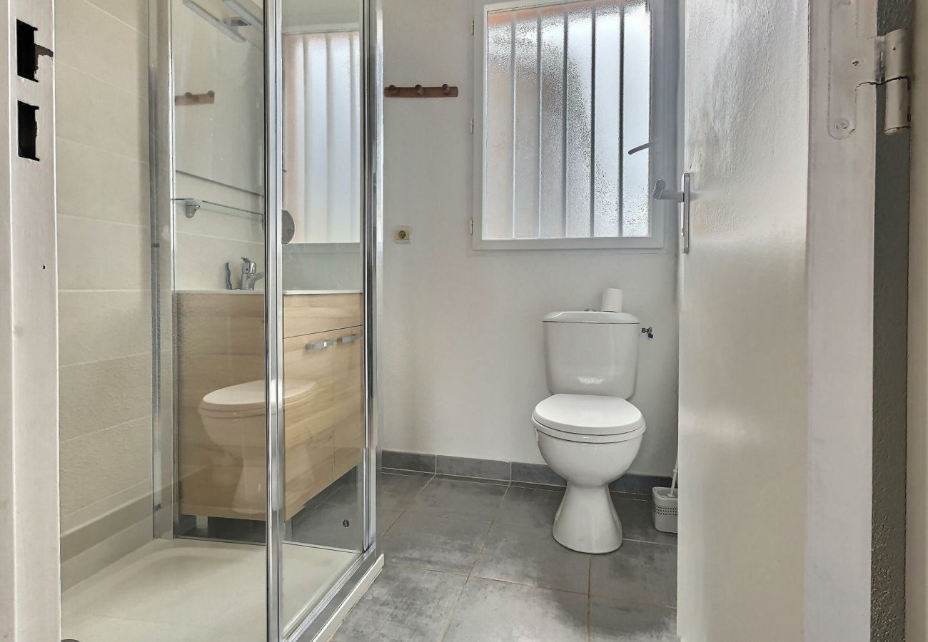 Appartement à Valras-Plage - Pavillon pour 6 personnes dans une résidence avec piscine (ref 425507)