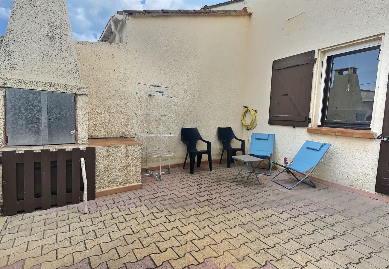 Appartement à Valras-Plage - Agréable pavillon avec terrasse à 200 mètres de la mer (ref 430120)
