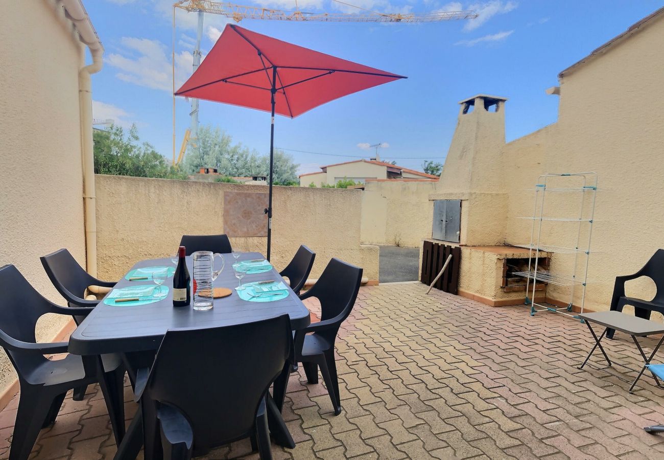 Appartement à Valras-Plage - Agréable pavillon avec terrasse à 200 mètres de la mer (ref 430120)