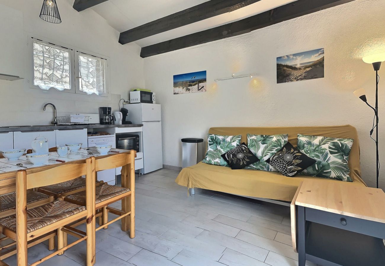 Appartement à Valras-Plage - Agréable pavillon avec terrasse à 200 mètres de la mer (ref 430120)