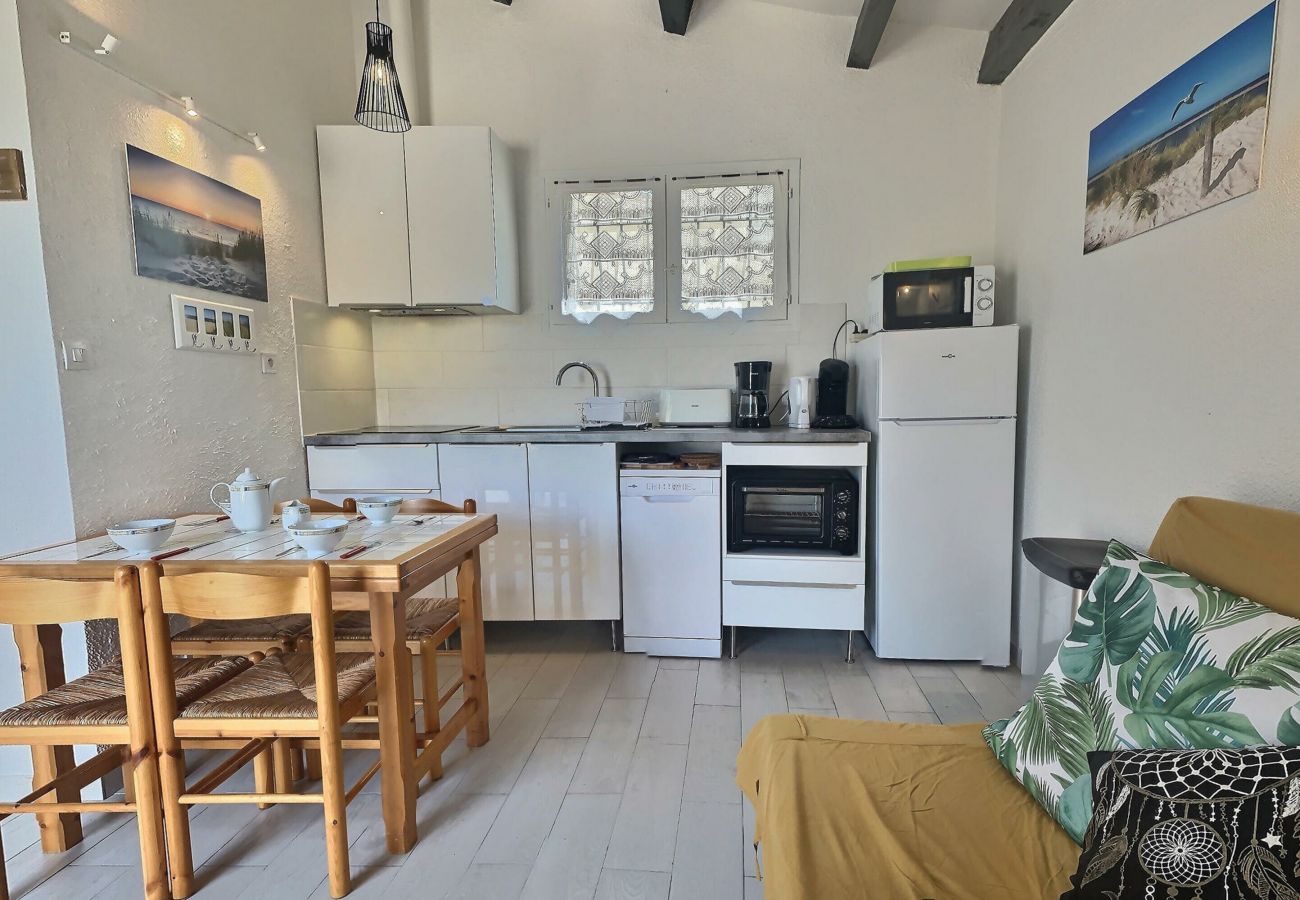 Appartement à Valras-Plage - Agréable pavillon avec terrasse à 200 mètres de la mer (ref 430120)