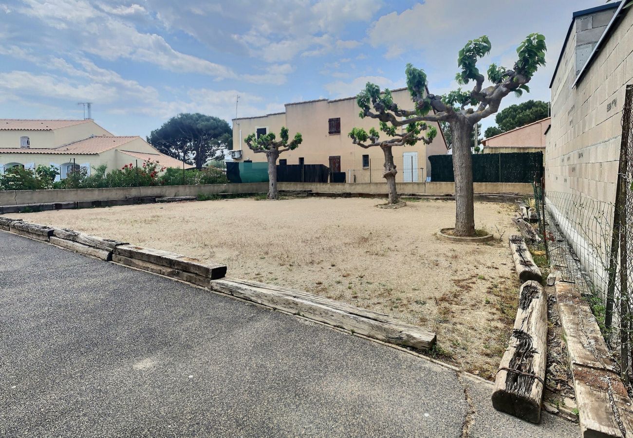 Appartement à Valras-Plage - Agréable pavillon avec terrasse à 200 mètres de la mer (ref 430120)