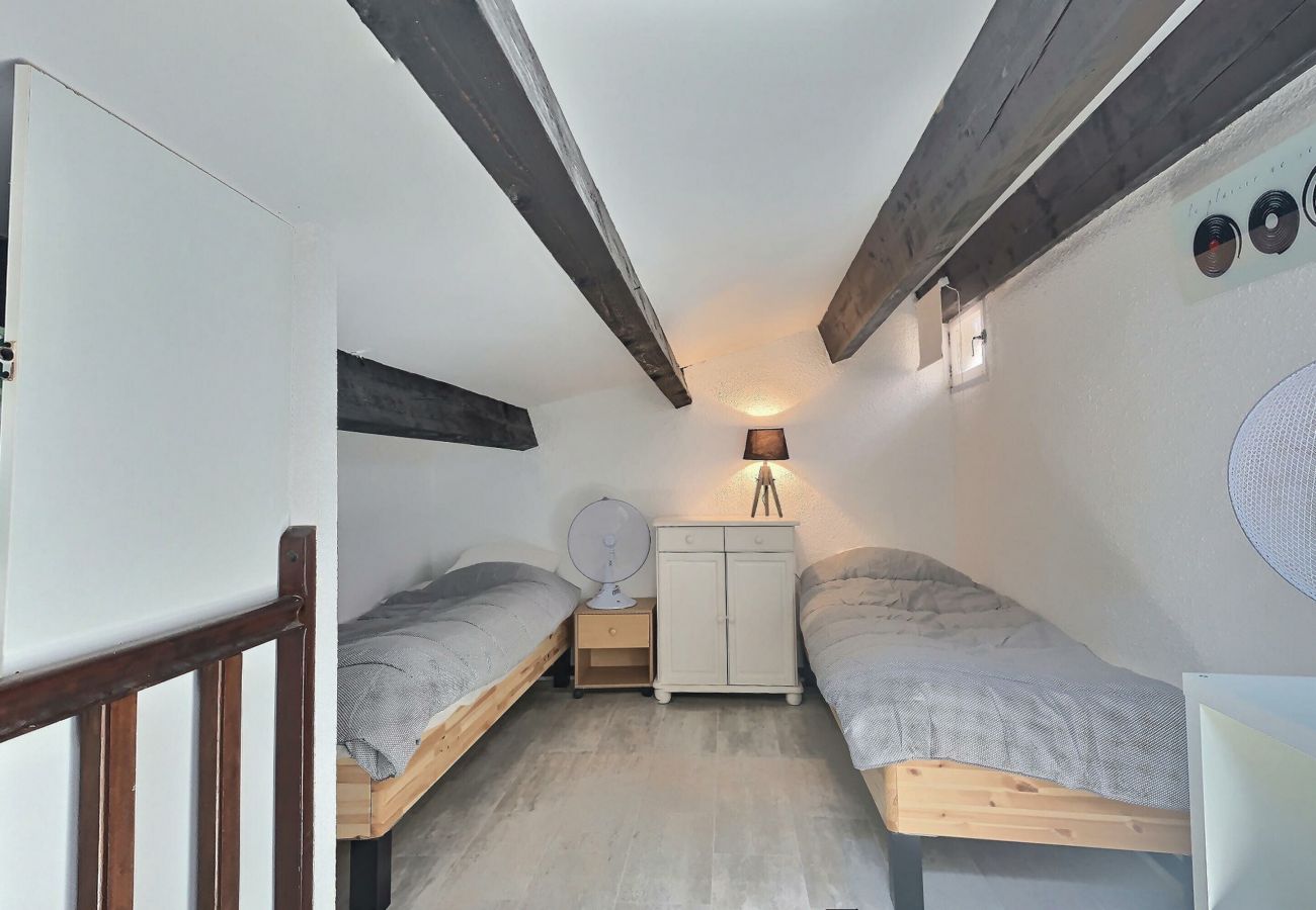 Appartement à Valras-Plage - Agréable pavillon avec terrasse à 200 mètres de la mer (ref 430120)