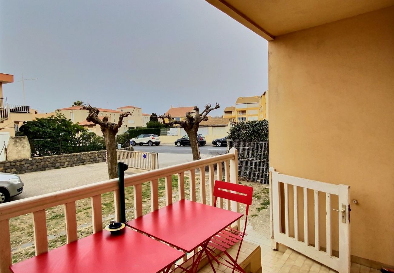 Studio à Valras-Plage - Charmant studio pour 3 personnes à 50m de la plage réf 433782