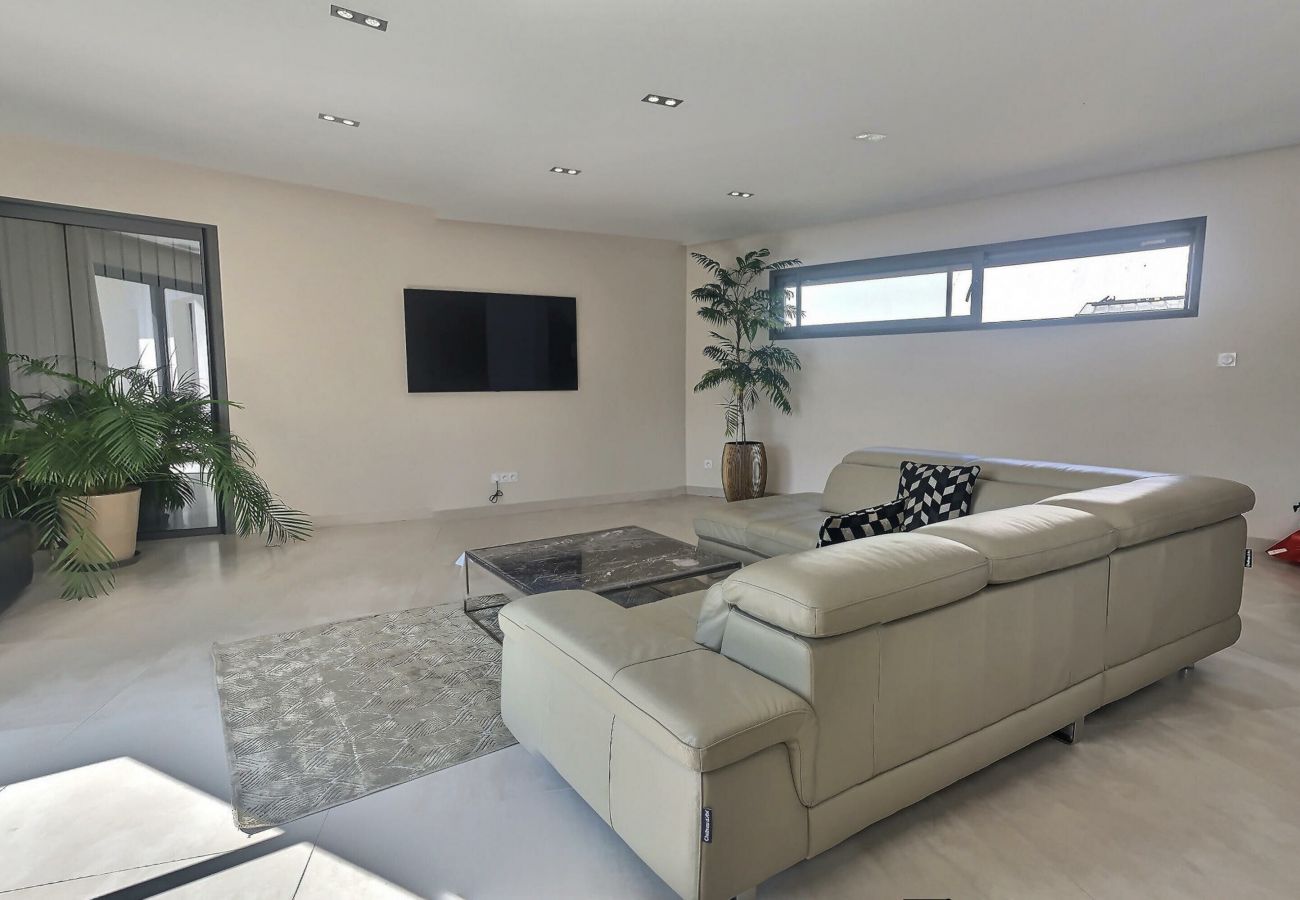 Villa à Sérignan - Magnifique villa climatisée avec piscine privée (ref 434729)