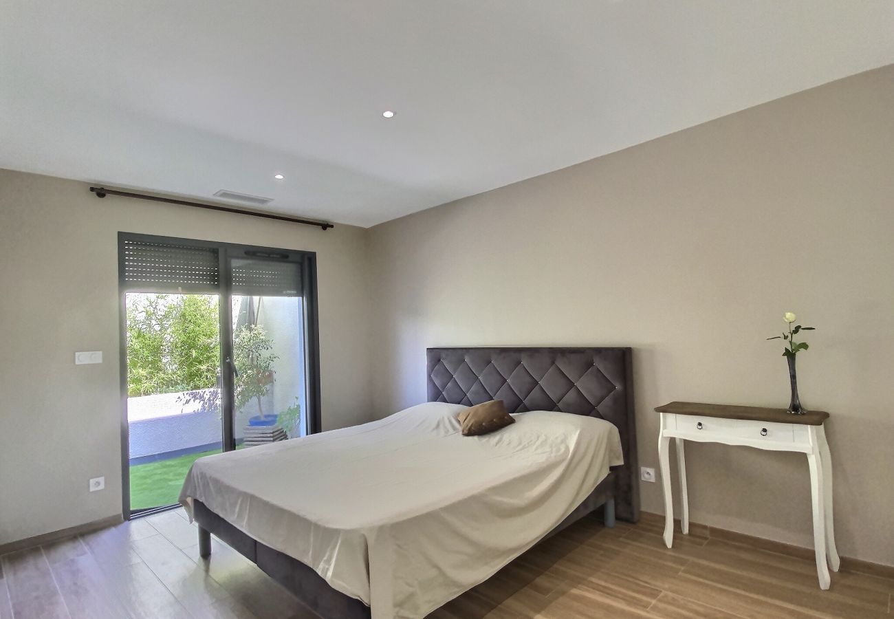 Villa à Sérignan - Magnifique villa climatisée avec piscine privée (ref 434729)