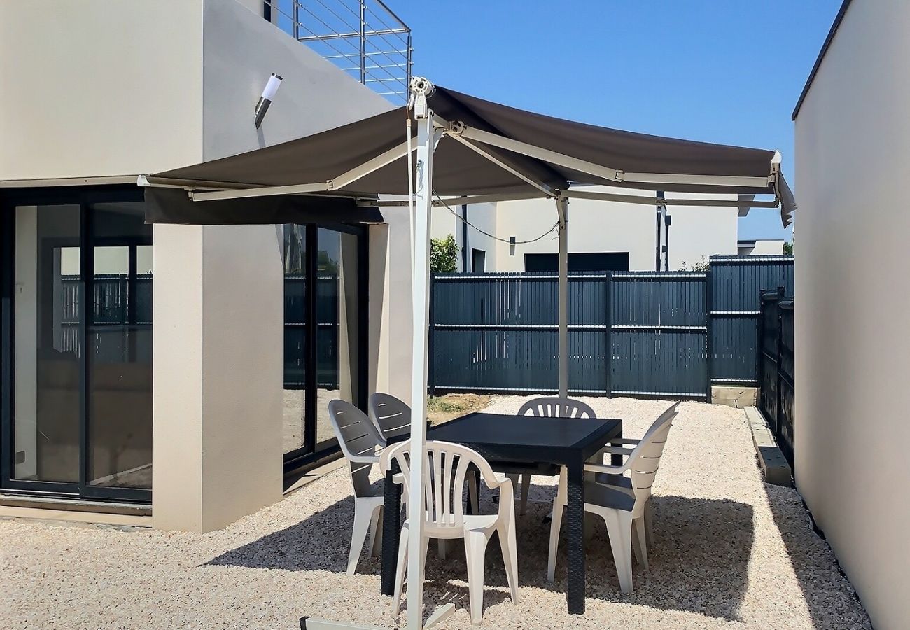 Villa à Sérignan - Villa climatisée pour 8 personnes avec piscine privée