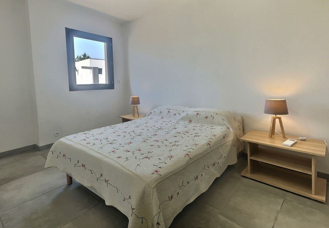 Villa à Sérignan - Villa climatisée pour 8 personnes avec piscine privée