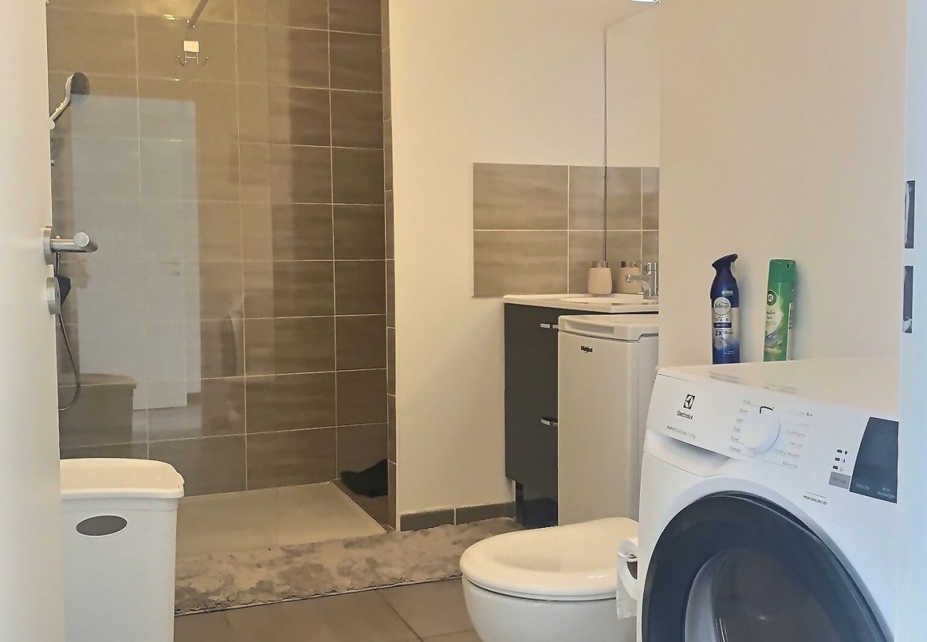 Appartement à Sérignan - Confortable appartement climatisé pour 7 personnes (ref 433810)