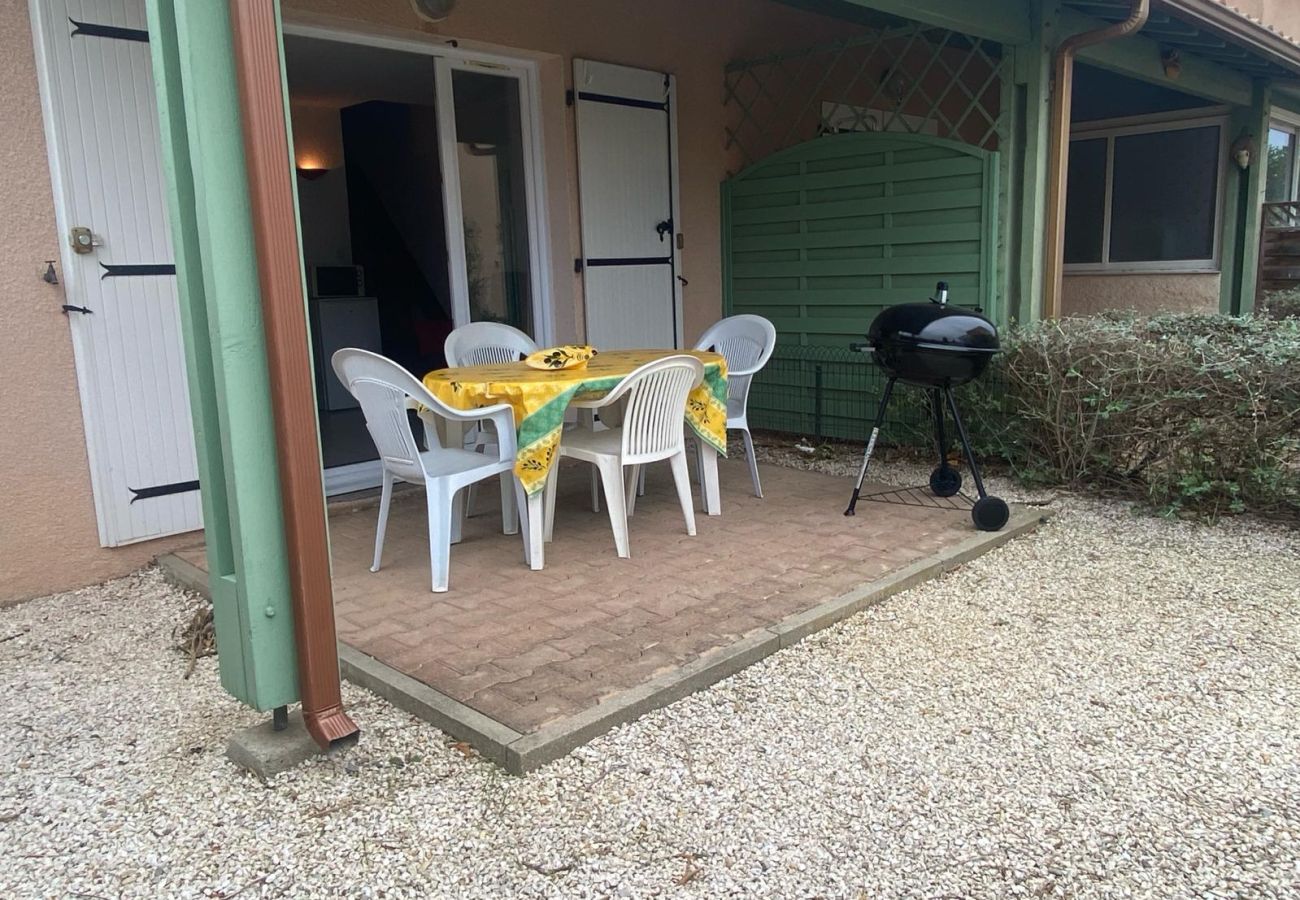Maison à Vendres - LES SOLEILLADES - Petit pavillon 4 personnes en résidence avec piscine