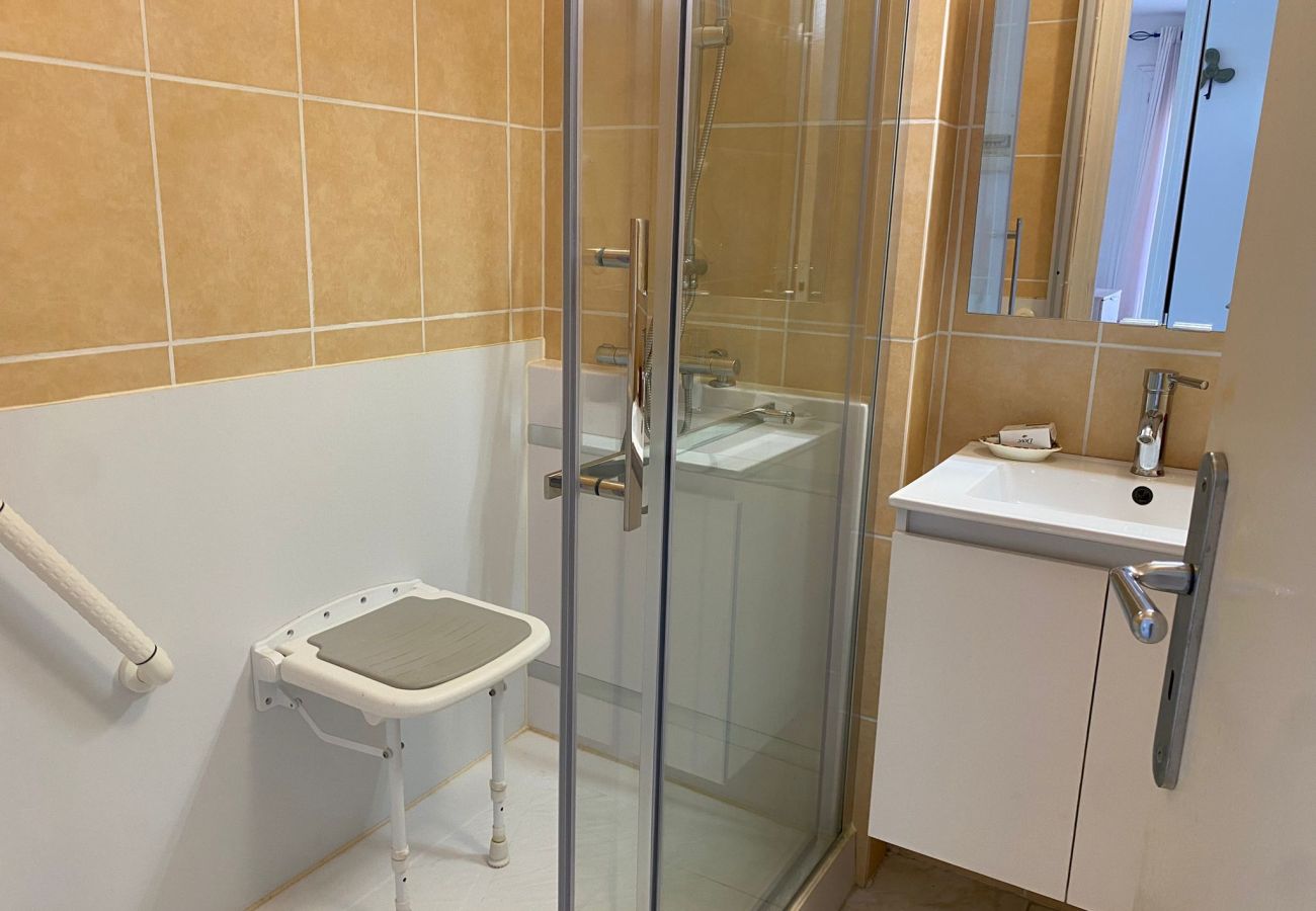 Appartement à Valras-Plage - Appartement au centre-ville, à 100m de la plage