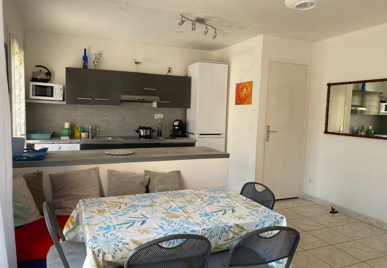 Appartement à Valras-Plage - Appartement au centre-ville, à 100m de la plage