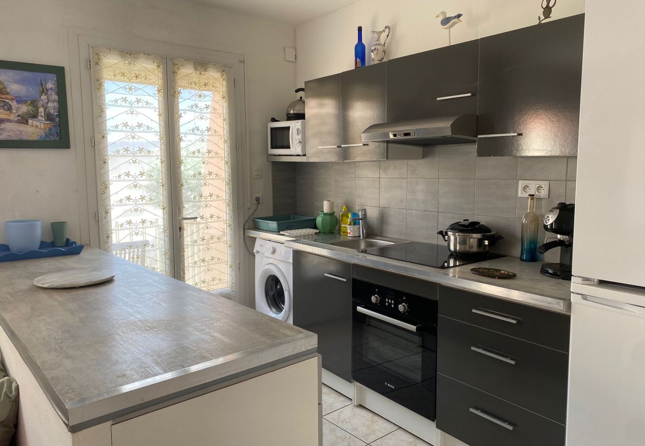 Appartement à Valras-Plage - Appartement au centre-ville, à 100m de la plage
