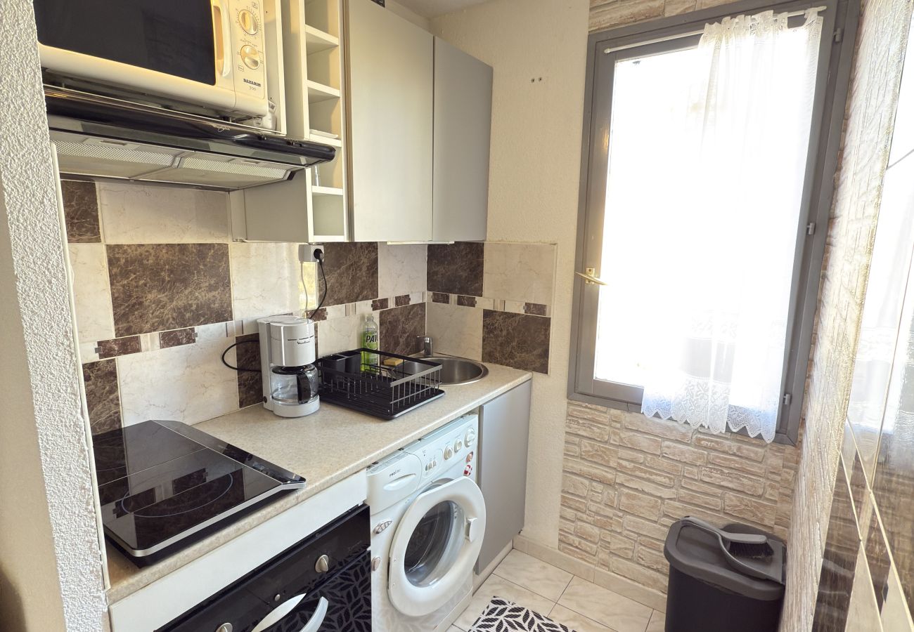Appartement à Valras-Plage - Jolie T2 à 100m de la plage pour 4 personnes